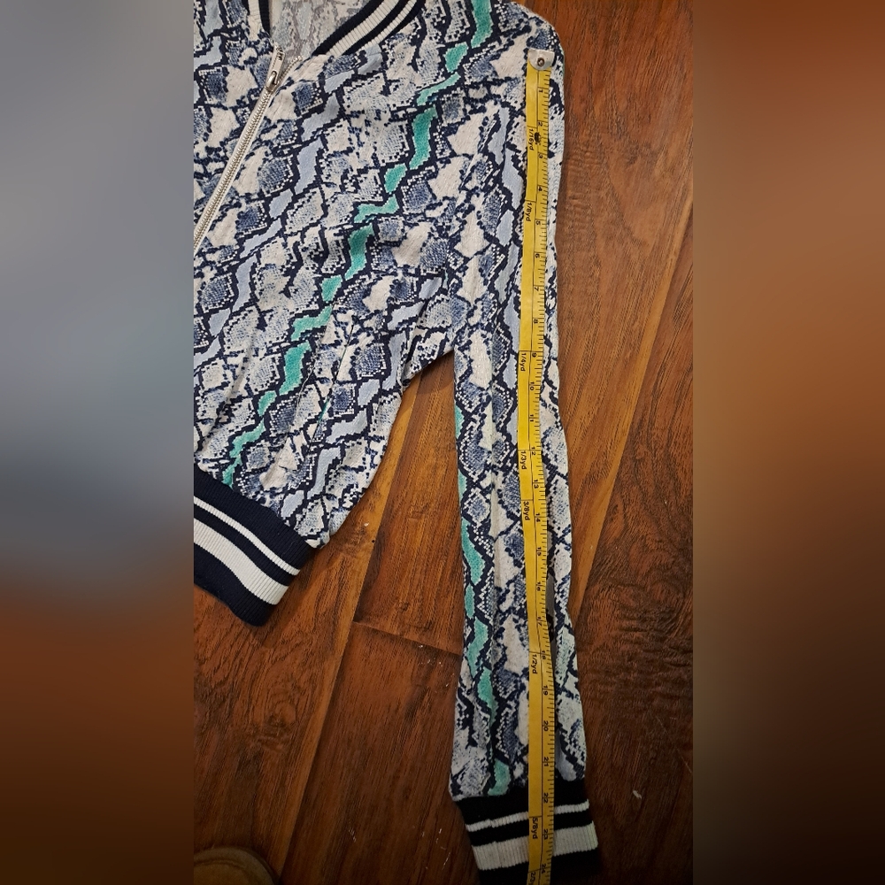 Stylish Snake Print Bomber Jacket - Picture 6 of 10